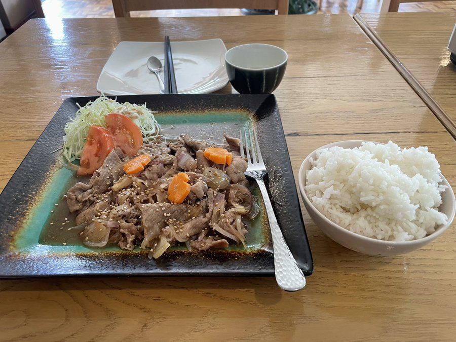 アディスアベバ　日本食