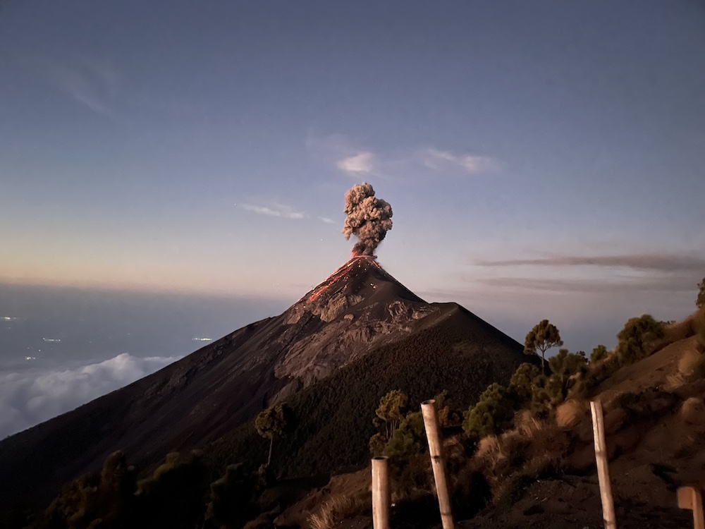 アカテナンゴ登山